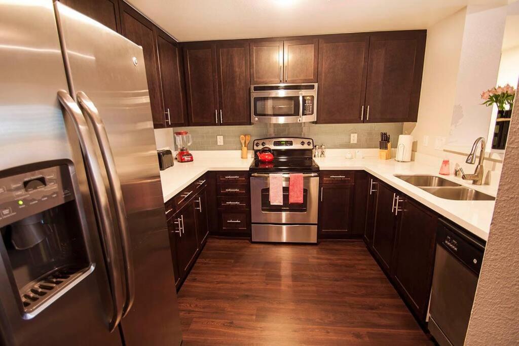 Appartement Large 2 Bed -2 Bath On Wilshire Corridor - S Los Angeles