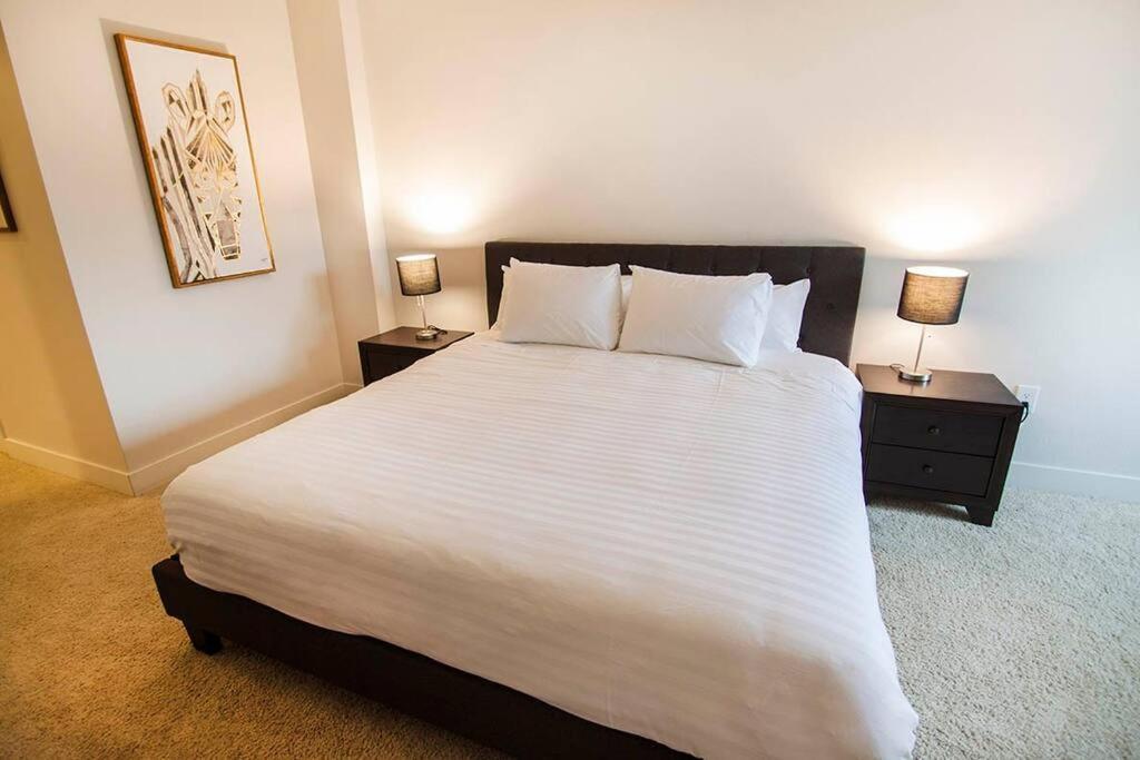 Appartement Large 2 Bed -2 Bath On Wilshire Corridor - S